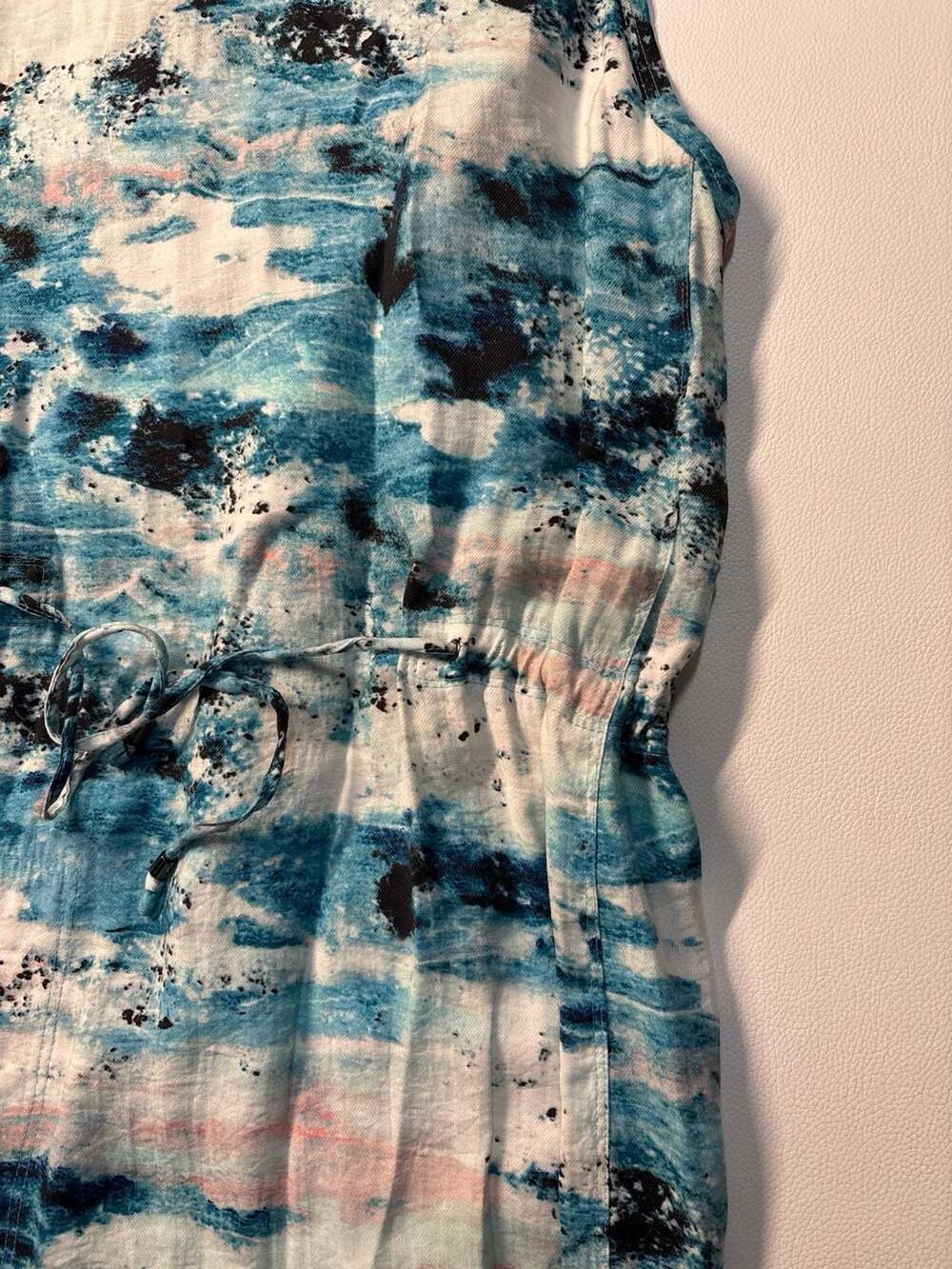 Calvin Klein Jeans Sleeveless Watercolor Ripple Print Drawstring Waist Dress - Picture 5 of 11
